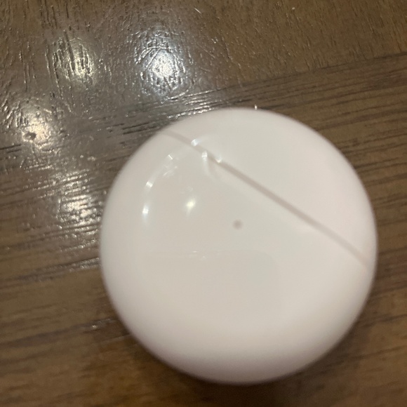Wireless ear pods. Bluetooth